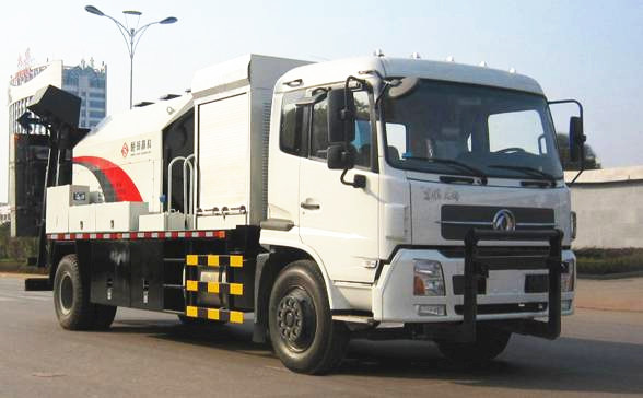 HHR5163TYH4DF東風天錦瀝青路面養護車