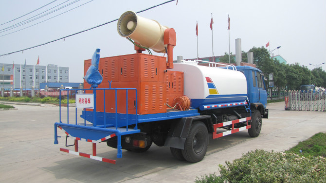 153園林噴藥車(chē) 153園林噴藥車(chē)