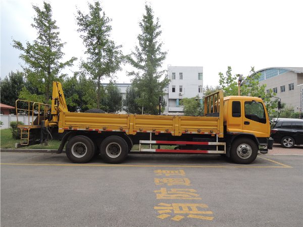 五十鈴三軸計(jì)量檢衡車ZFQ5240JJH 五十鈴三軸計(jì)量檢衡車ZFQ5240JJH