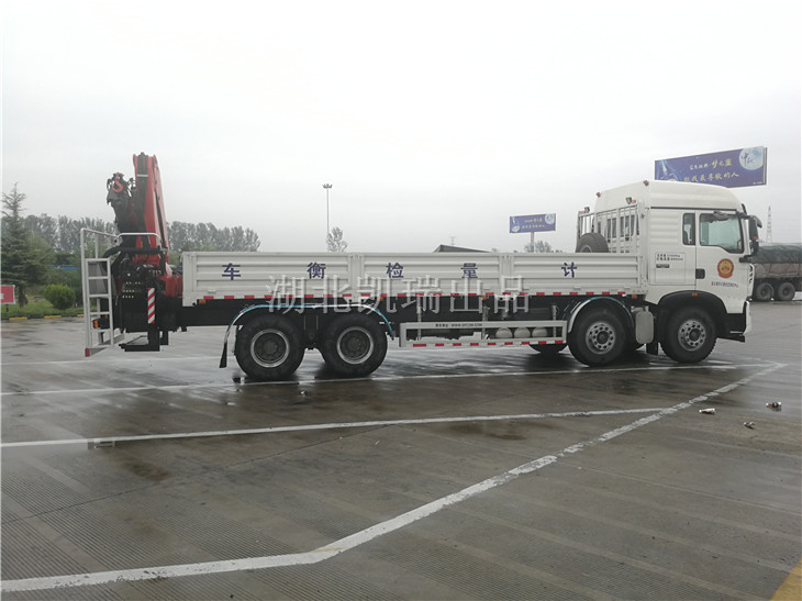 AY5320JJH型計量檢衡車(右) AY5320JJH型計量檢衡車(右)