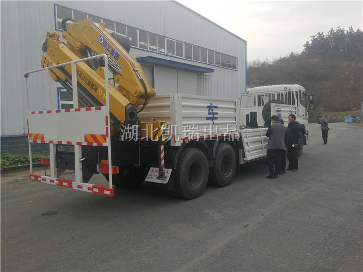 檢查DWJ5315JJH型計量檢衡車車廂內配置 檢查DWJ5315JJH型計量檢衡車車廂內配置