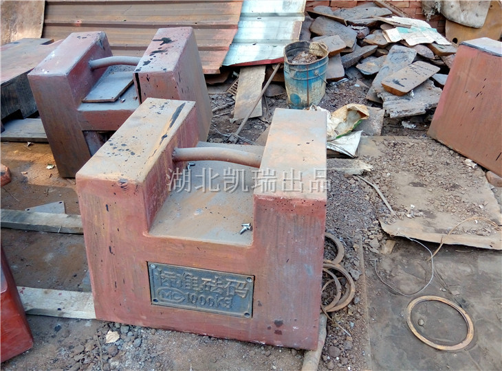 ���P����i���T�F���a